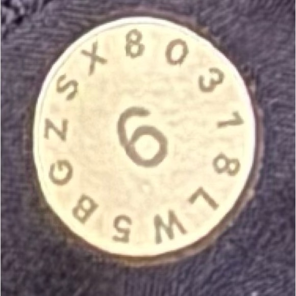 Lululemon On The Move Pant *28"
Lightweight, True Navy - Picture 9 of 9